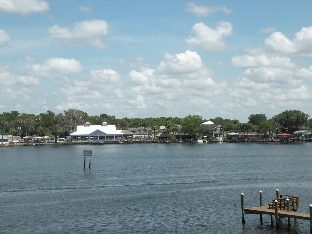Tradewinds Homosassa Marina Resort Exterior foto